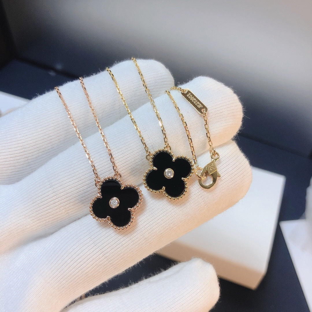 [Vintora]CLOVER 15MM DIAMOND ONYX NECKLACE