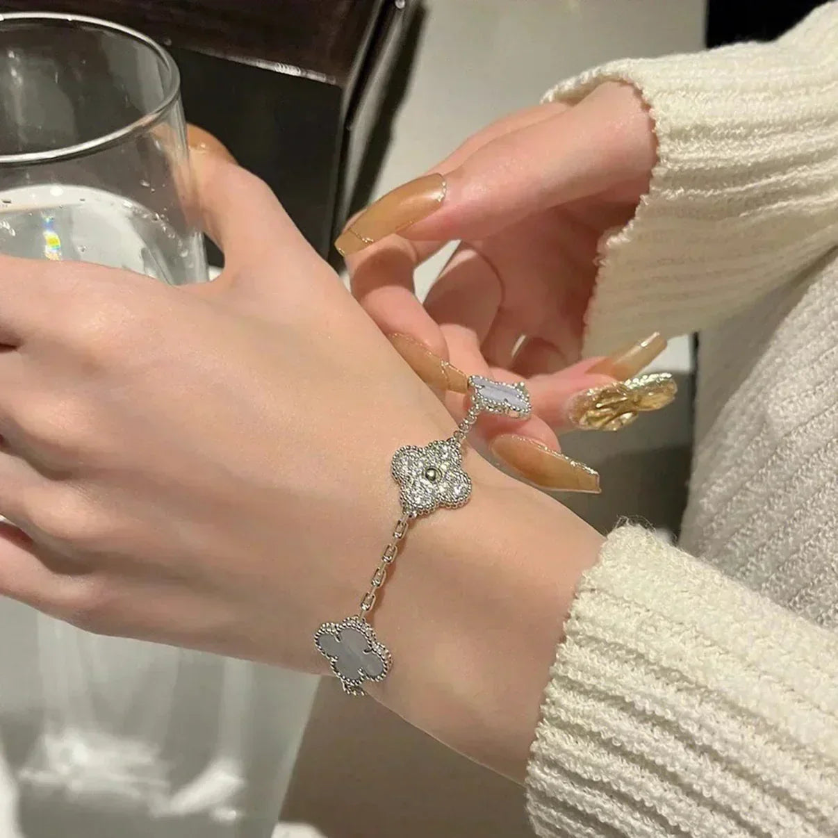 [Vintora] CLOVER 5 MOTIF PURPLE CHALCEDONY BRACELET COLLECTION