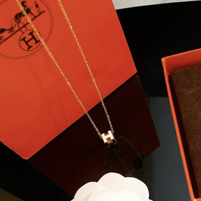 [Vintora]H WHITE SQUARE GOLD NECKLACE