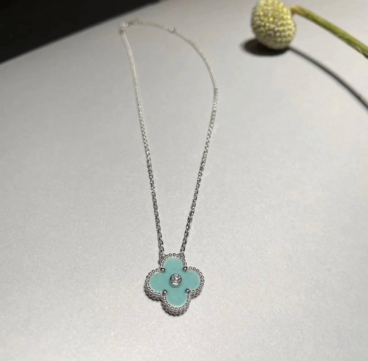 [Vintora]CLOVER 1 DIAMOND LIGHT BLUE SILVER NECKLACE