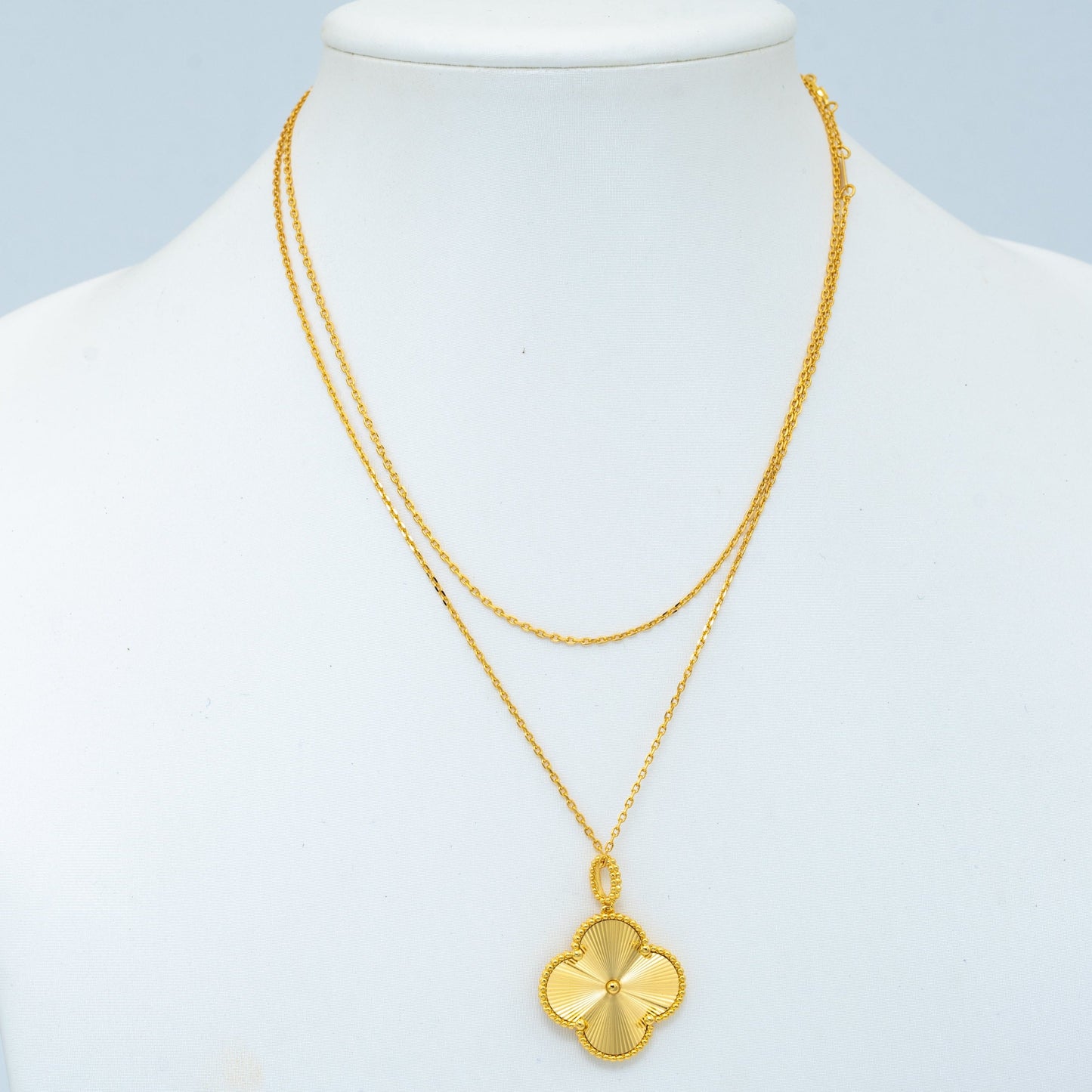 [Vintora]CLOVER 25MM PEDANT NECKLACE GOLD