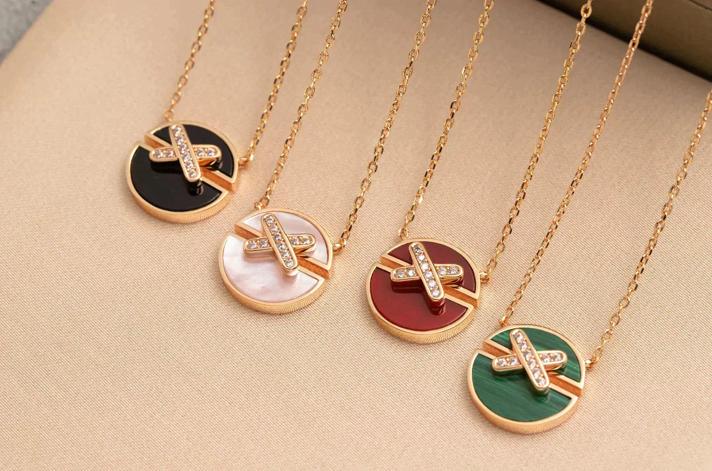 [Vintora]JEUX DE Vintora GOLD DIAMOND NECKLACE