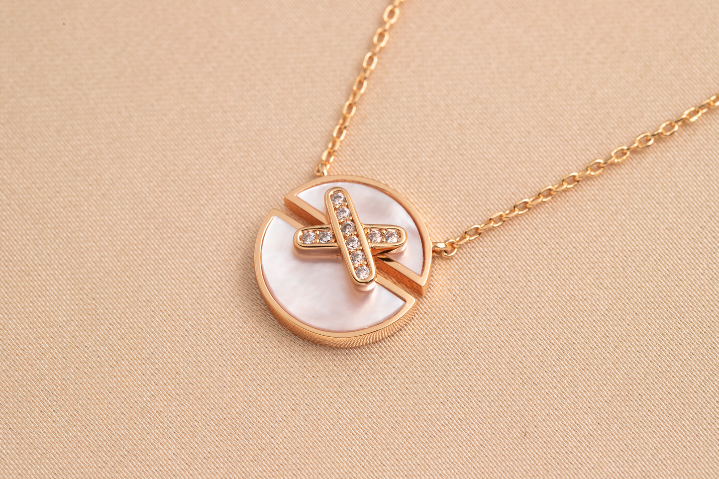 [Vintora]JEUX DE PINK GOLD DIAMOND NECKLACE