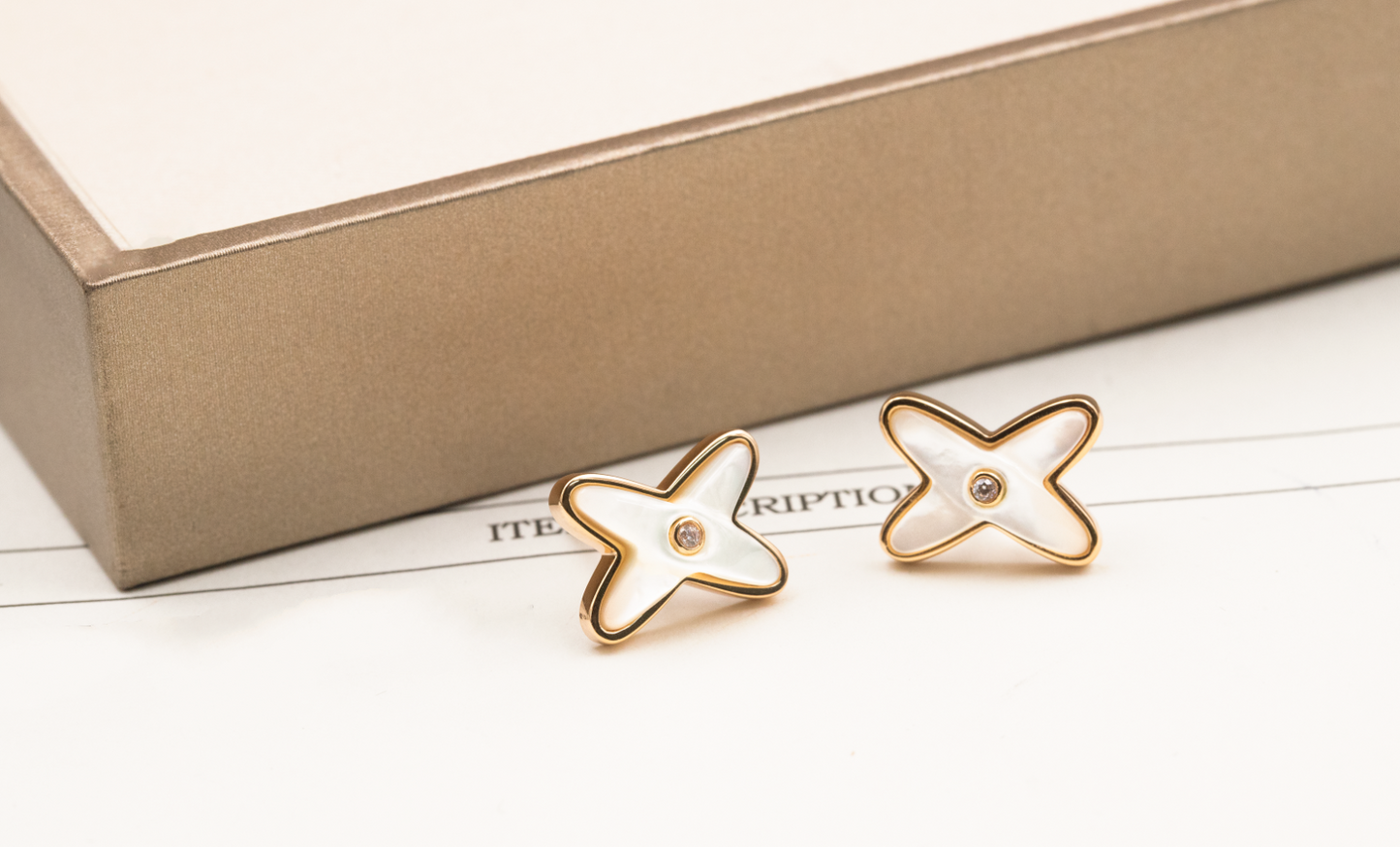 [Vintora]JEUX DE WHITE MOP Vintora GOLD DIAMOND EARRINGS