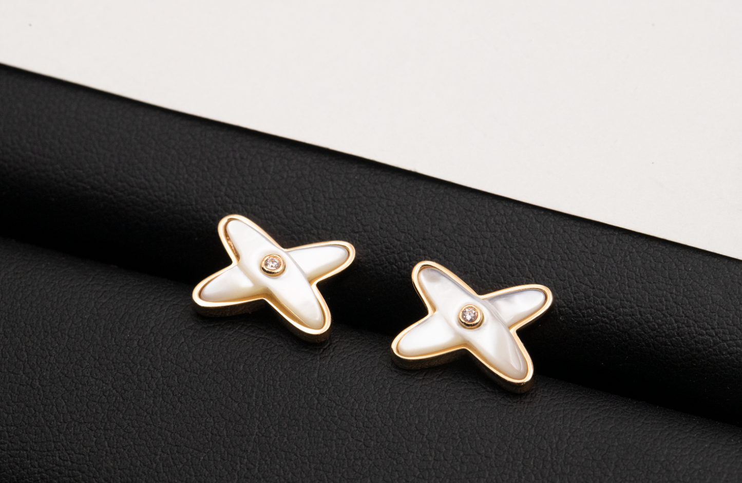 [Vintora]JEUX DE WHITE MOP Vintora GOLD DIAMOND EARRINGS