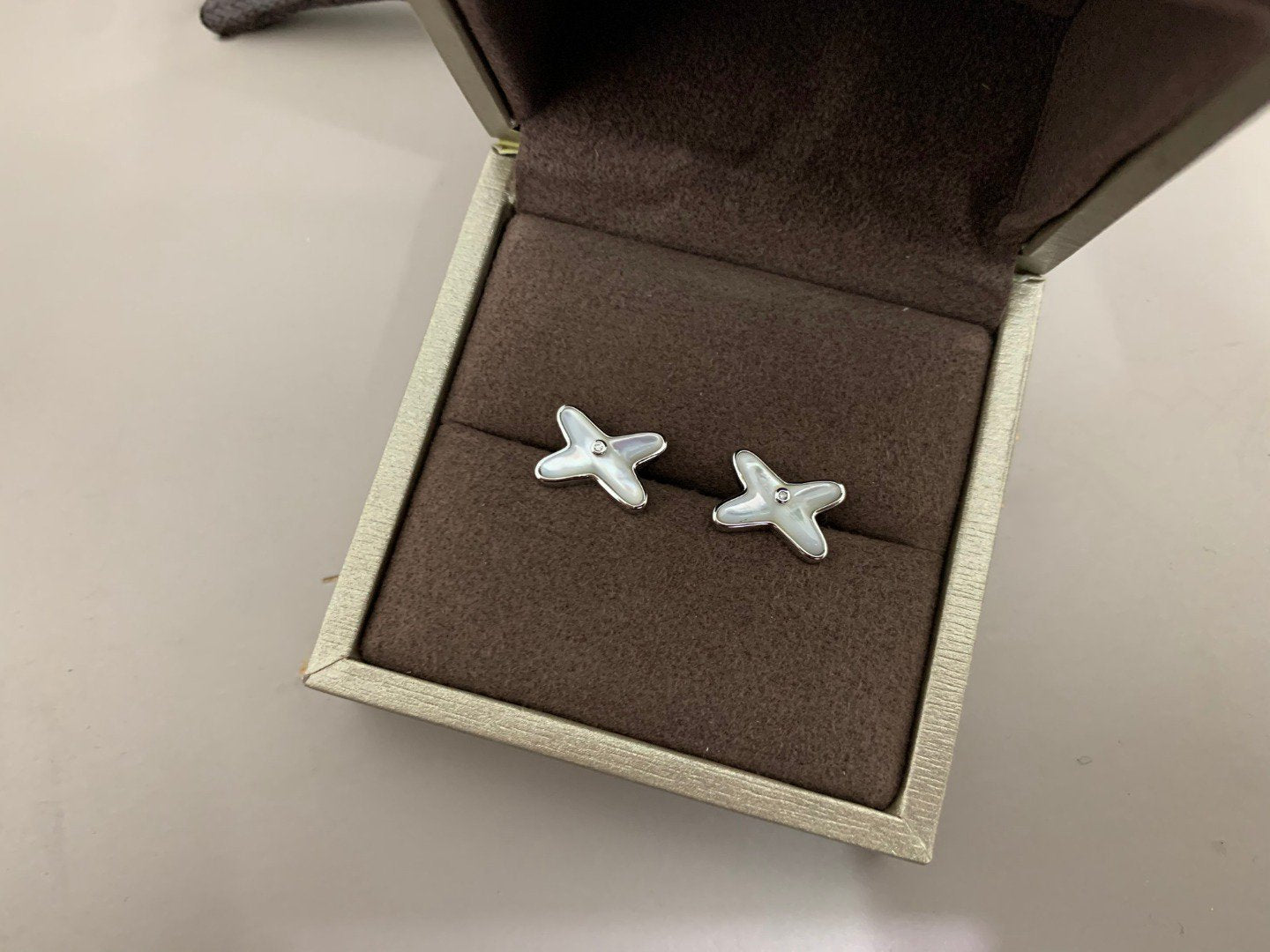 [Vintora]JEUX DE WHITE MOP SILVER DIAMOND EARRINGS