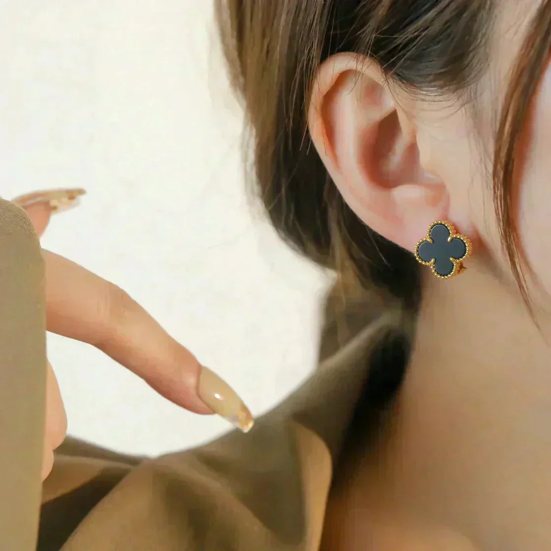 [Vintora]CLOVER MEDIUM 1 MOTIFS  ONYX STUD EARRINGS
