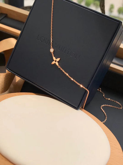 [Vintora]BLOSSOM PENDANT PINK GOLD AND DIAMOND