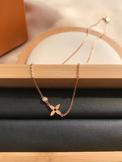 [Vintora]BLOSSOM PENDANT PINK GOLD AND DIAMOND