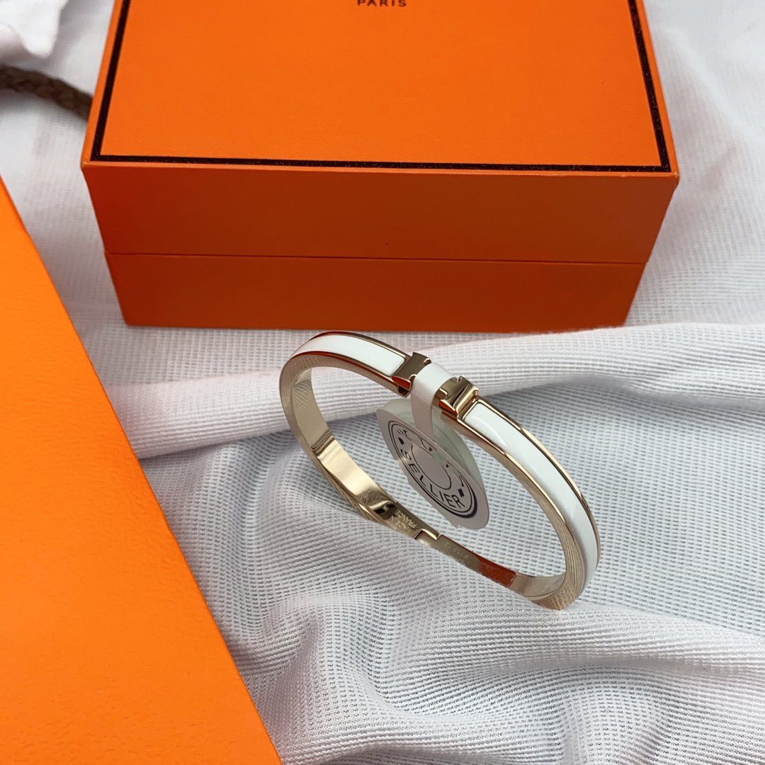 [Vintora]CLASSIC HM CLIC WHITE 8MM ENAMEL BRACELET