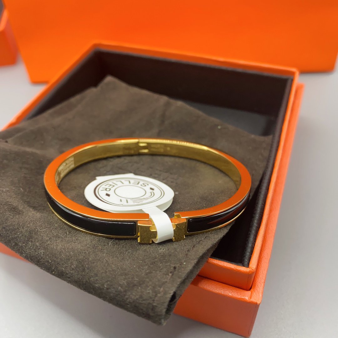 [Vintora]CLASSIC HM CLIC BLACK 8MM ENAMEL BRACELET