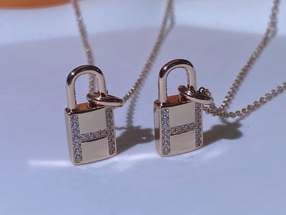 [Vintora]HM ADVANCED NICHE LOCK HEAD NECKLACE DIAMONDS