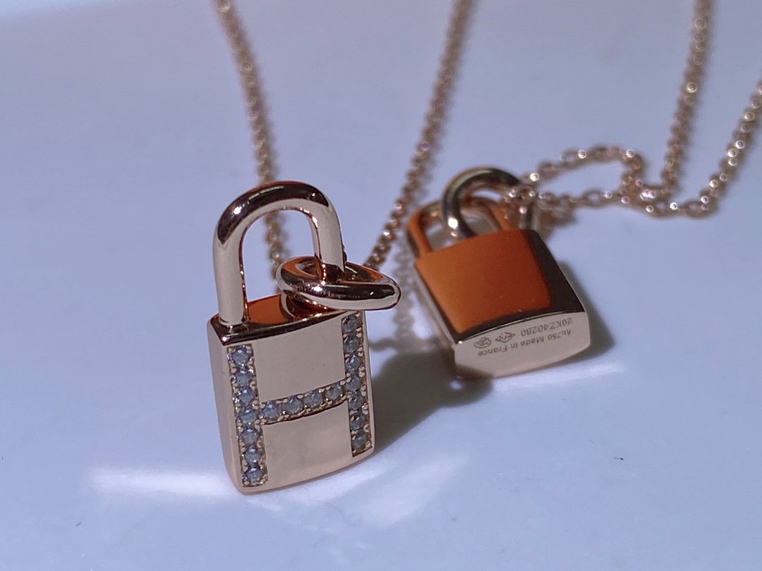 [Vintora]HM ADVANCED NICHE LOCK HEAD NECKLACE DIAMONDS
