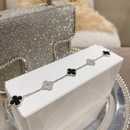 [Vintora] CLOVER 5 MOTIF ONYXS BRACELET COLLECTION