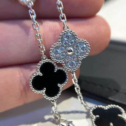 [Vintora] CLOVER 5 MOTIF ONYXS BRACELET COLLECTION