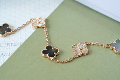 [Vintora] CLOVER 5 MOTIF GRAY MOP BRACELET COLLECTION