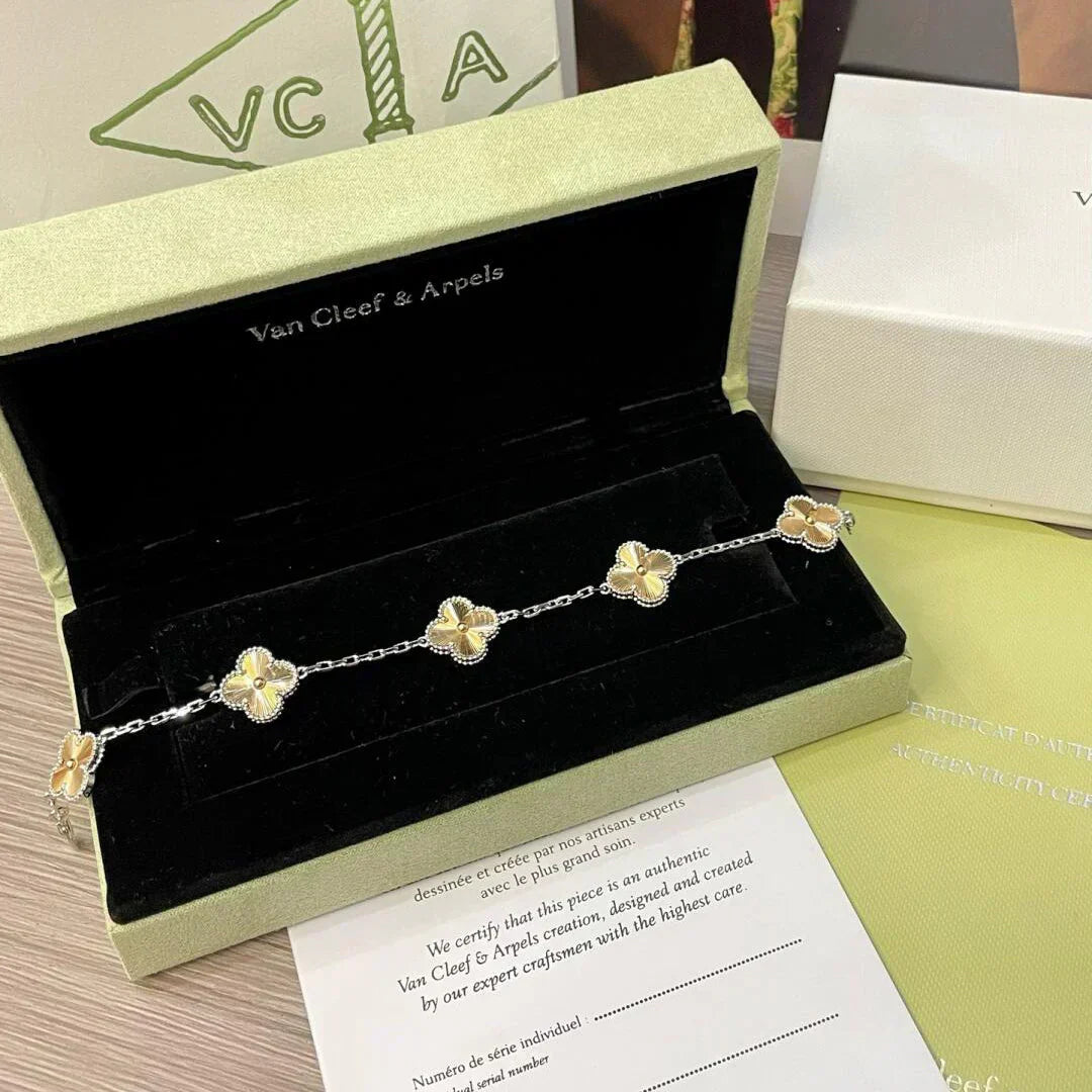 [Vintora] CLOVER 5 MOTIF LASER BRACELET COLLECTION