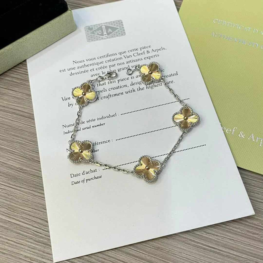 [Vintora] CLOVER 5 MOTIF LASER BRACELET COLLECTION