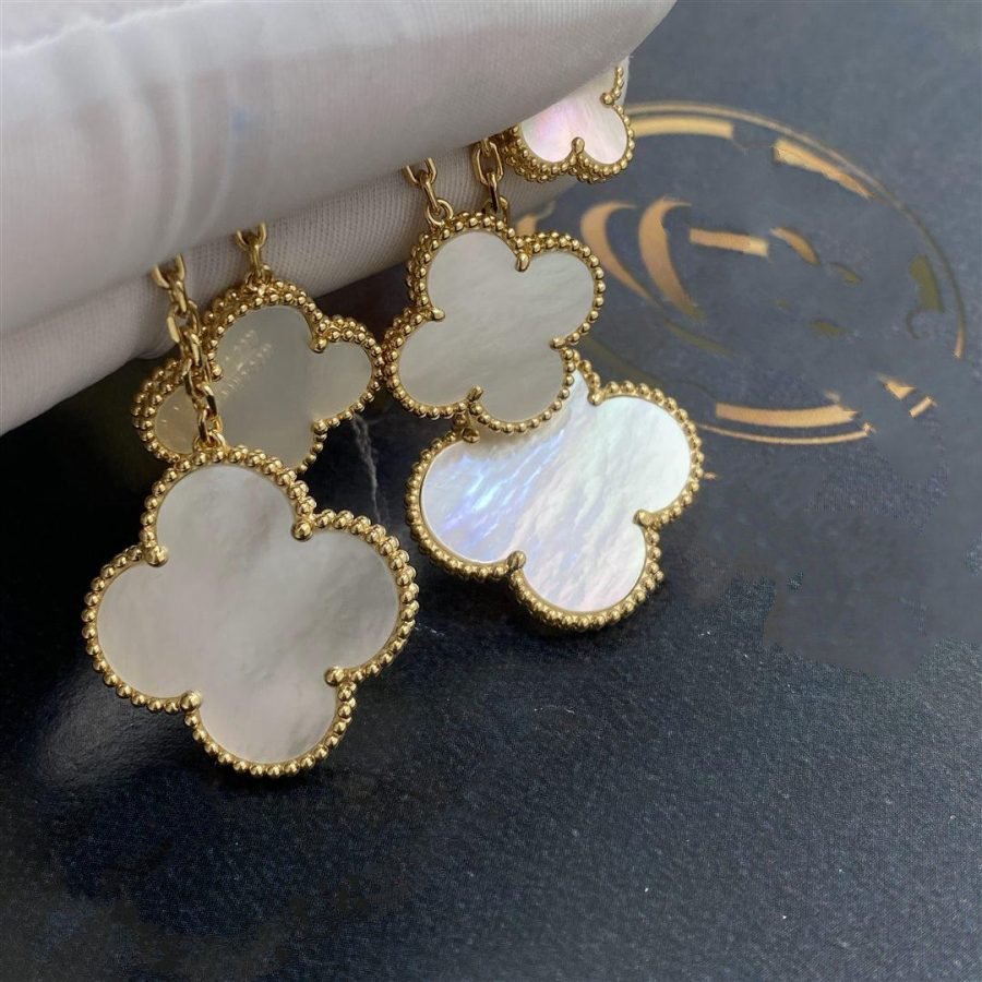 [Vintora]CLOVER EARRINGS WHITE MOP 4 MOTIFS GOLD