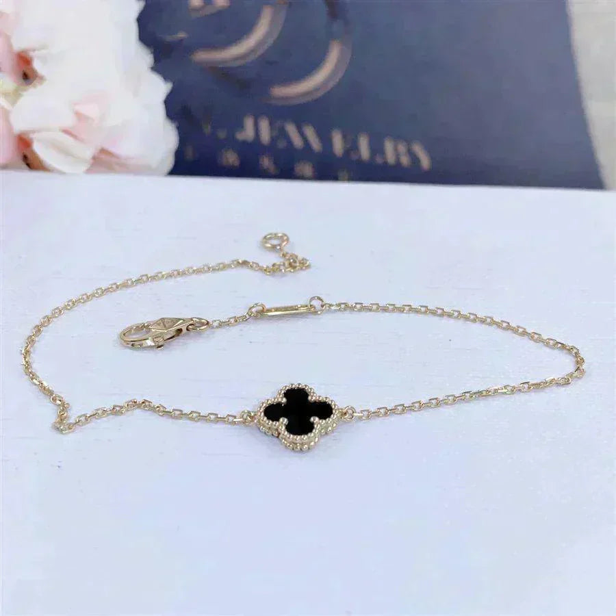 [Vintora]CLOVER ONYX SINGLE FLOWER BRACELET