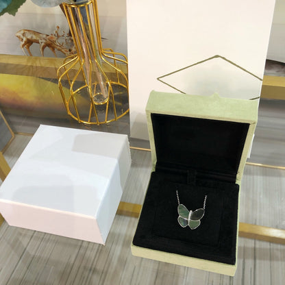 [Vintora]LARGE BUTTERFLY SILVER PENDANT DIAMOND NECKLACE