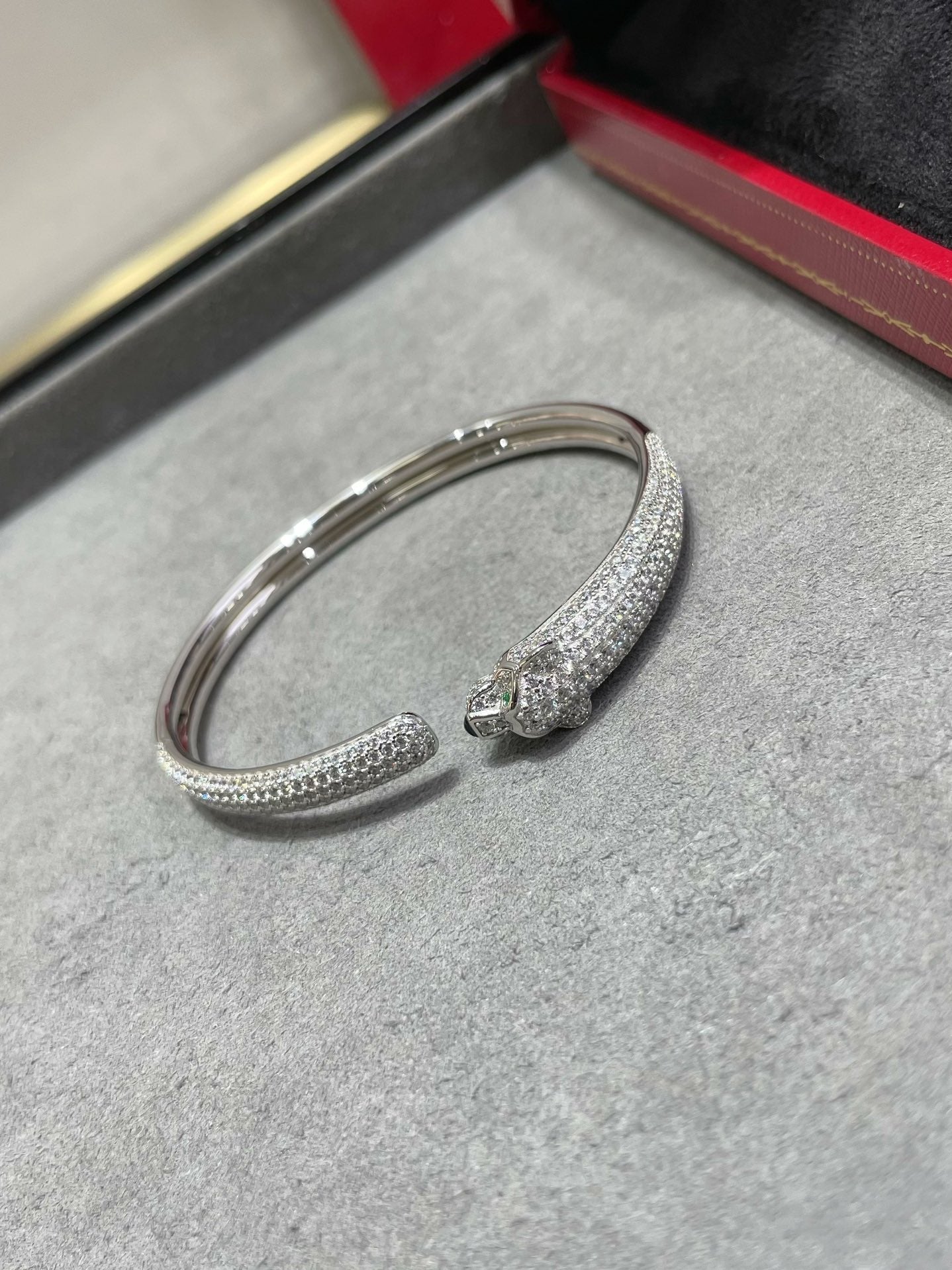[Vintora]PANTHERE FULL DIAMOND OPEN BRACELET