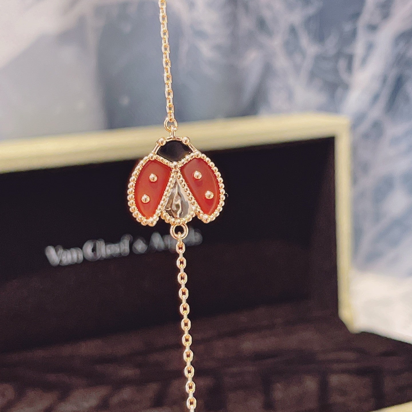 [Vintora]LUCKY SPRING 1 MOTIF PINK GOLD BRACELET