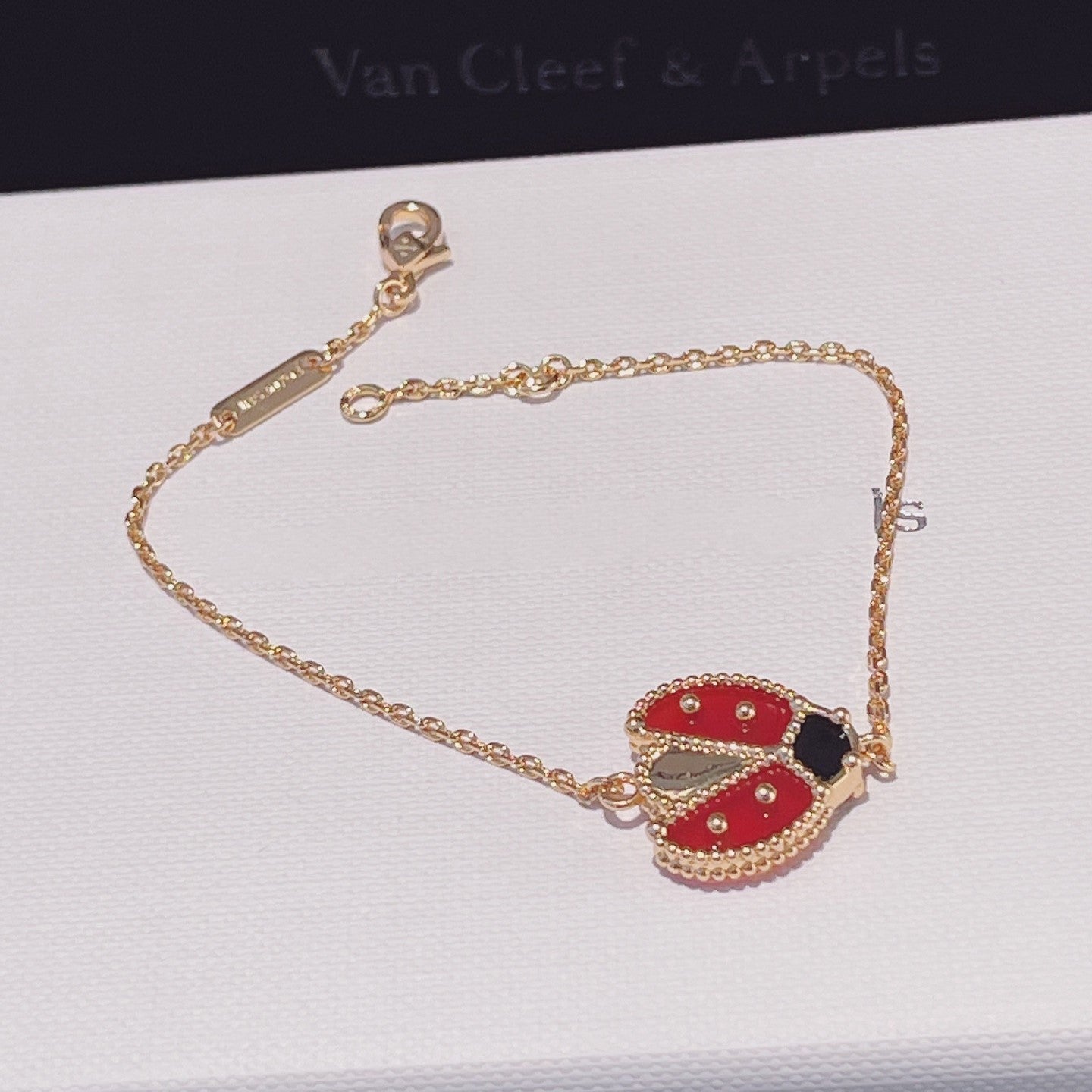 [Vintora]LUCKY SPRING 1 MOTIF PINK GOLD BRACELET