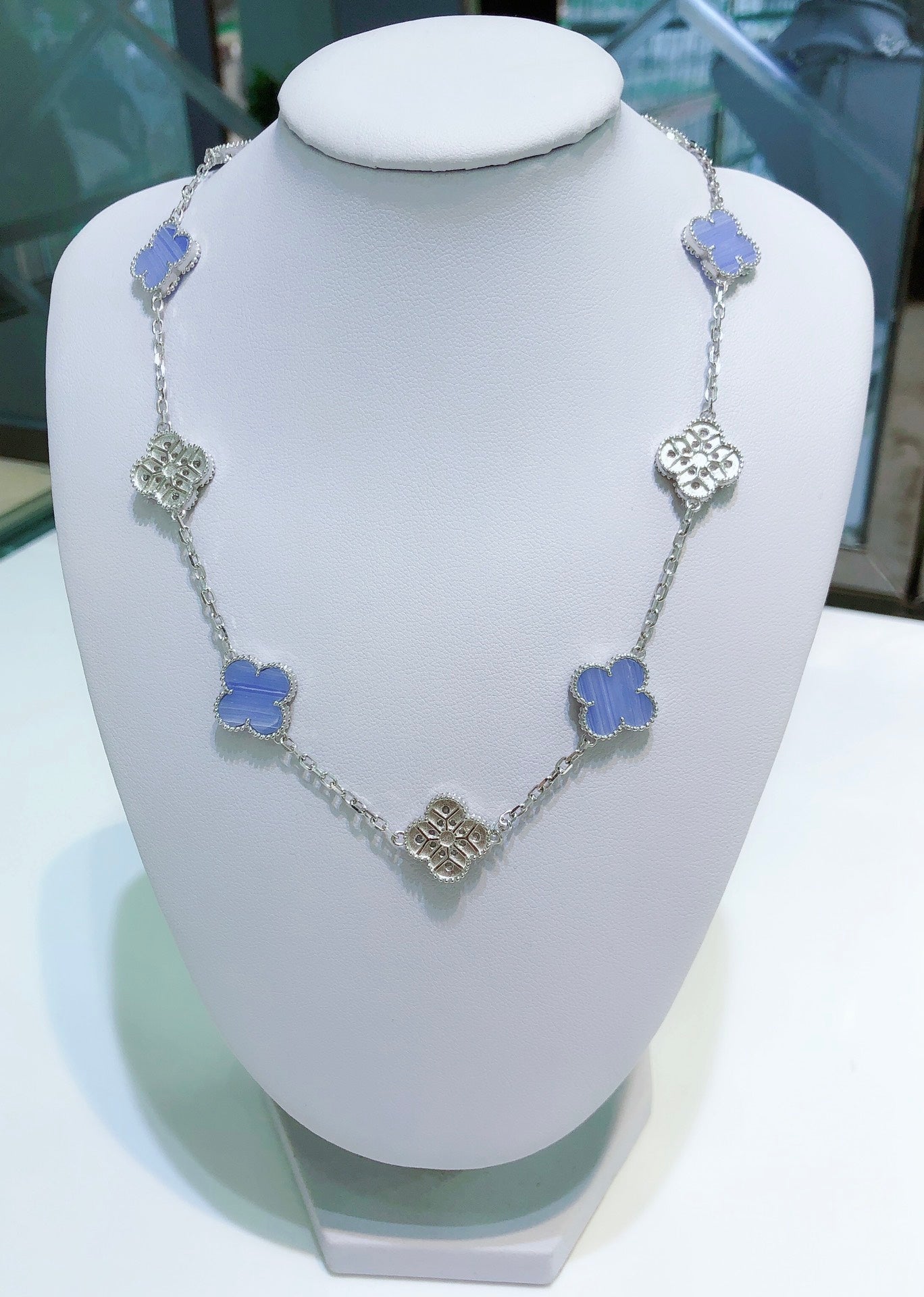 [Vintora]CLOVER 10 MOTIFS CHALCEDONY DIAMONDS SILVER NECKLACE