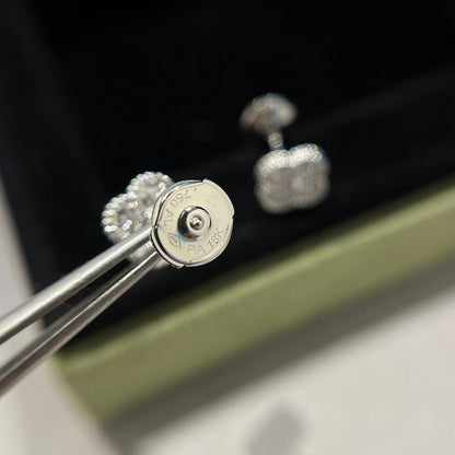 [Vintora]CLOVER MINI DIAMOND STUD EARRINGS